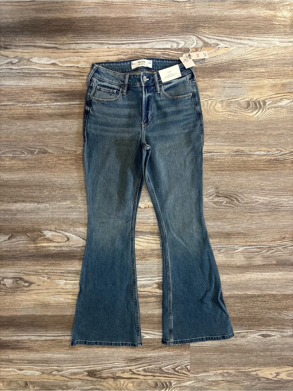 NWT Hollister High Rise - Flare Jeans - 27/4